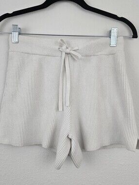 Abercrombie & Fitch Cream Ribbed Shorts